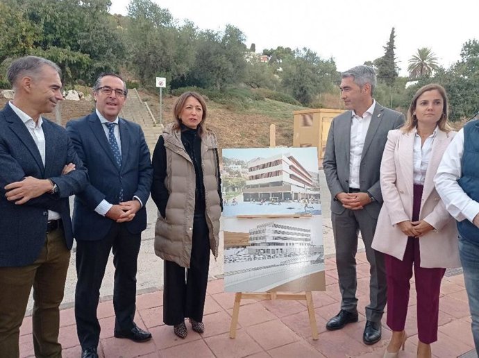 La delegada del Gobierno andaluz en Málaga, Patricia Navarro, en rueda de prensa en Benalmádena