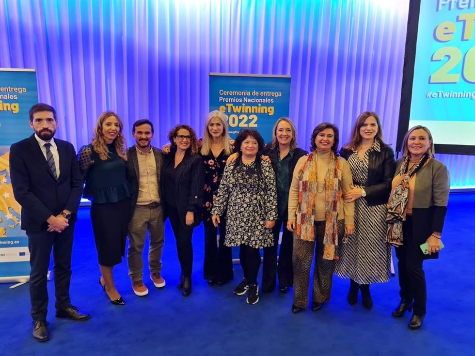 Educación.- Andalucía destaca con diez docentes galardonados en los Premios Nacionales eTwinning 2022