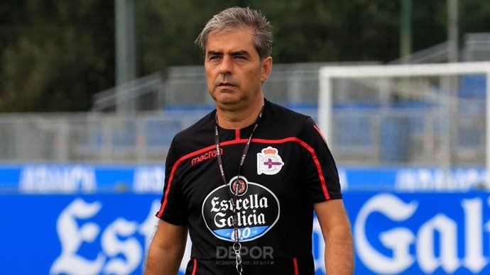 Archivo - Natxo González, entrenador del RC Deportivo