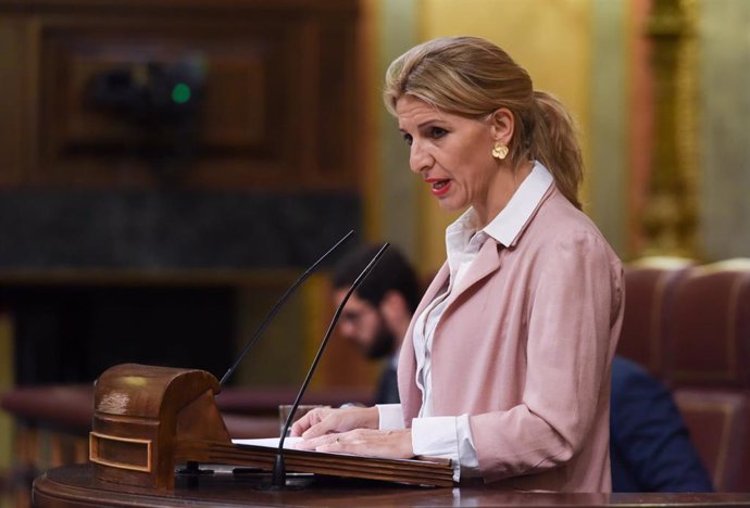 La vicepresidenta segunda del Gobierno, Yolanda Díaz, en una sesión plenaria en el Congreso de los Diputados, a 22 de noviembre de 2022, en Madrid (España). 