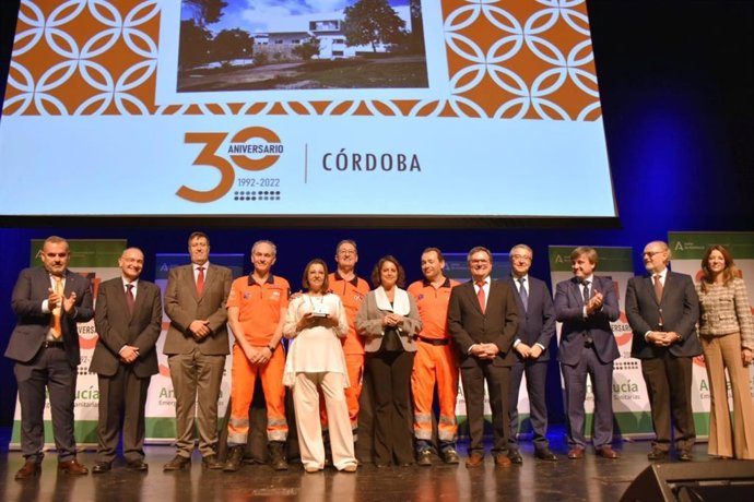 La Junta celebra el 30 aniversario del servicio de emergencias sanitarias 061 en Andalucía