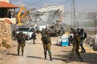 Palestinos armados se llevan el cuerpo sin vida de un israelí de un hospital en Cisjordania