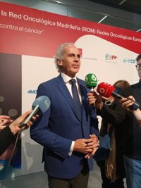 Escudero ve cerca el acuerdo para desconvocar la huelga en Primaria tras los "importantes avances" en la última reunión