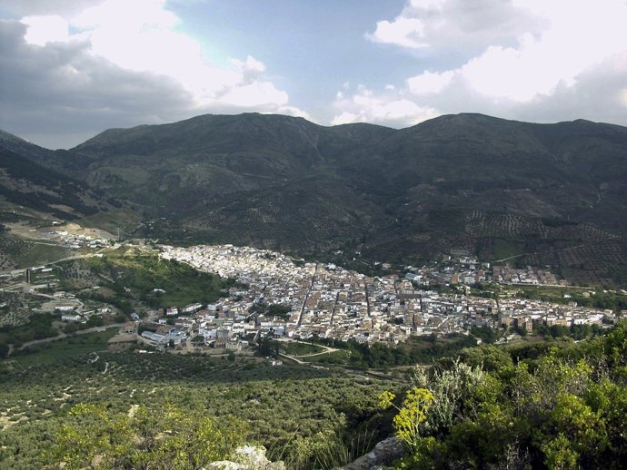 Archivo - Vista de Valdepeñas de Jaén.