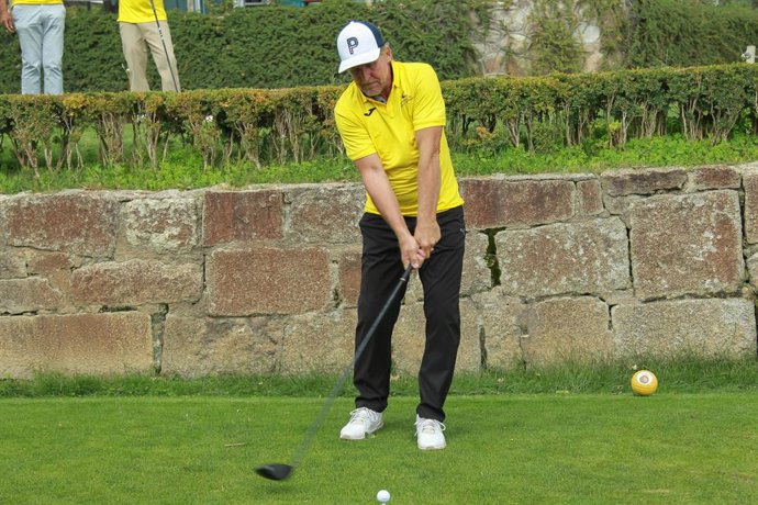Archivo - Bernd Schuster, former football player, playing golf during the charity golf tournament organized by the Menorca Clinic Foundation at La Herreria Golf Course on September 22, 2022 in El Escorial, Madrid, Spain.