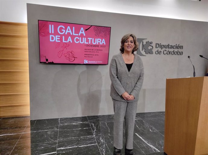 La delegada de Cultura de la Diputación de Córdoba, Salud Navajas, en rueda de prensa.