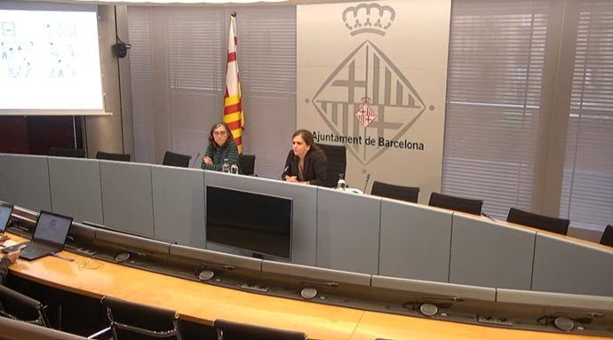 La gerente de la ASPB, Carme Borrell, y la concejal de Salud de Barcelona, Gemma Tarafa