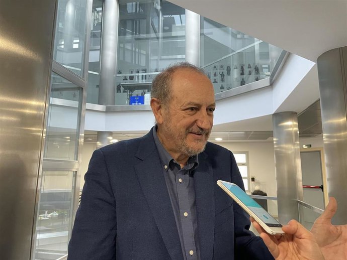 El catedrático de medicina en la Universidad de Granada y experto en Epidemiología, Nicolás Olea.