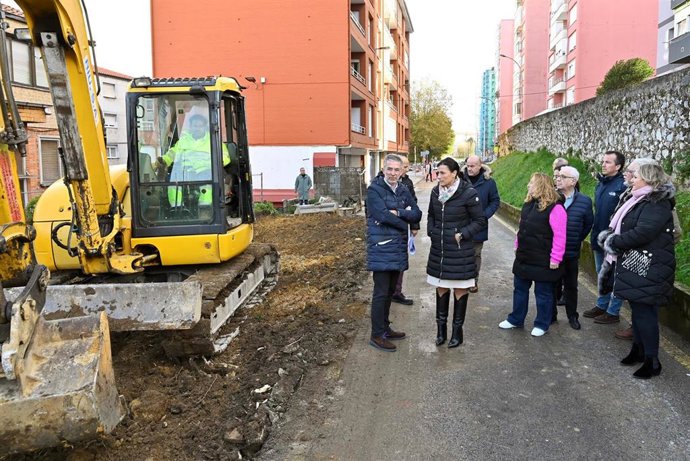 El ensanche de la calle Miguel de Unamuno estará concluido a principios de 2023