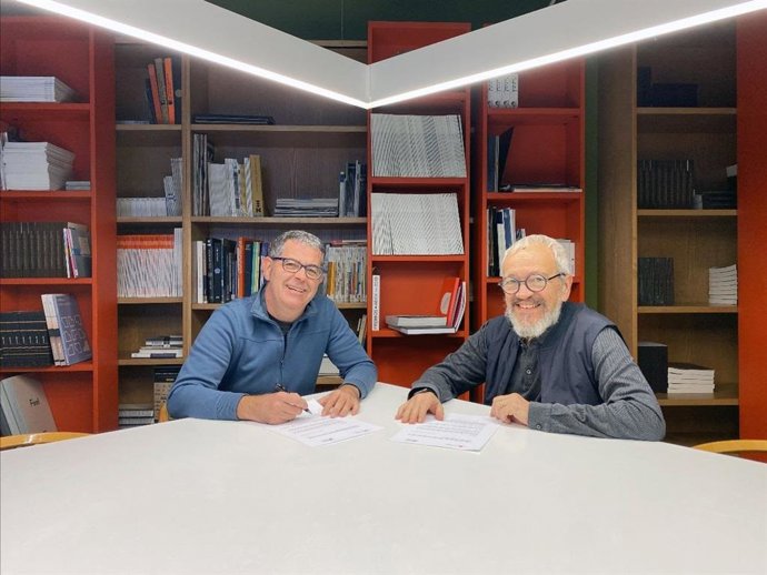 Ángel Martínez, presidente de la ADCV, y Pepe Cosín, decano del CDICV