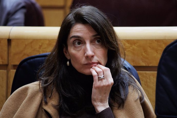 La ministra de Justicia, Pilar Llop, durante una sesión de control al Gobierno en el Senado, a 22 de noviembre de 2022, en Madrid (España). El PP intensifica su ofensiva contra el jefe del Ejecutivo centrándose en dos de los frentes que tiene abiertos e