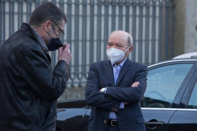 Archivo - El expresidente de la Confederación Hidrográfica Miño-Sil (CHMS) y exconcejal de Urbanismo de Lugo, Francisco Fernández Liñares (d)