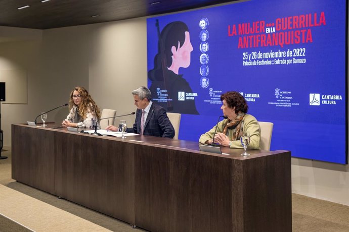 El vicepresidente, Pablo Zuloaga, presenta las jornadas sobre La mujer en la guerrilla antifranquista