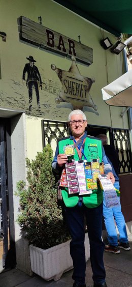 Vendedor de boletos de la ONCE Fabián San Juan.