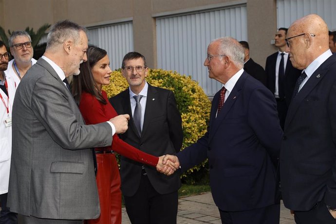 La Reina Letizia visita la unidad de discapacidad intelectual y salud mental del Parc Sanitari Sant Joan de Déu.