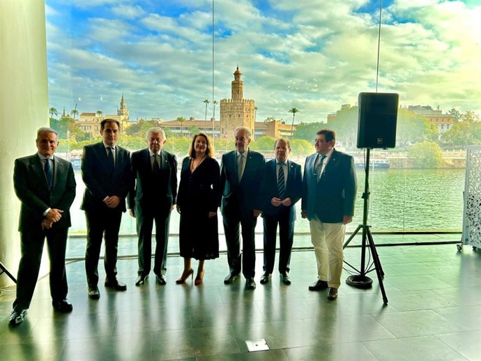 La consejera de Agricultura, Pesca, Agua y Desarrollo Rural, Carmen Crespo, en el desayuno informativo de la Cámara de Comercio de Sevilla