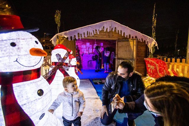 Alumbrado navideño en Mairena, en una foto de archivo.