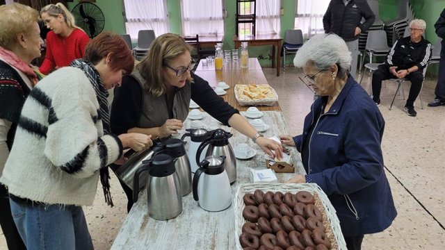 Desayuno y convivencia del programa Lazos en La Antigua.