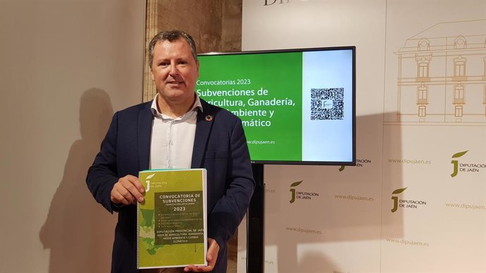 Pedro Bruno durante la presentación de las ayudas