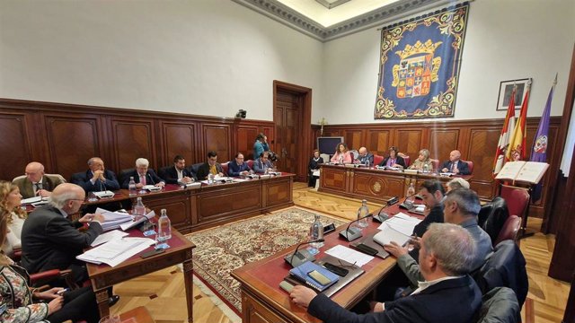 Pleno de la Diputación de Palencia donde se ha leído la declaración institucional.