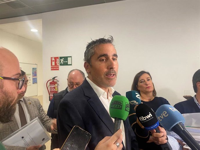 El presidente del Colegio Oficial de Médicos de Baleares, Carles Recasens.
