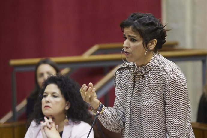 La portavoz del Grupo Mixto-AdelanteAndalucía, Teresa Rodríguez, este jueves en el Parlamento