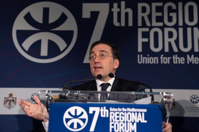 El ministro de Asuntos Exteriores, Unión Europea y Cooperación, José Manuel Albares, interviene durante el VII Foro regional de la Unión por el Mediterráneo (UpM)
