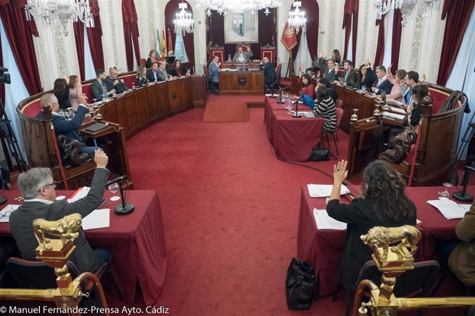 Pleno del Ayuntamiento de Cádiz.