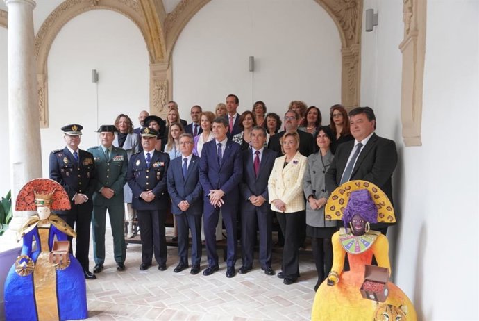 Foto de familia del acto de los X Reconocimientos Menina