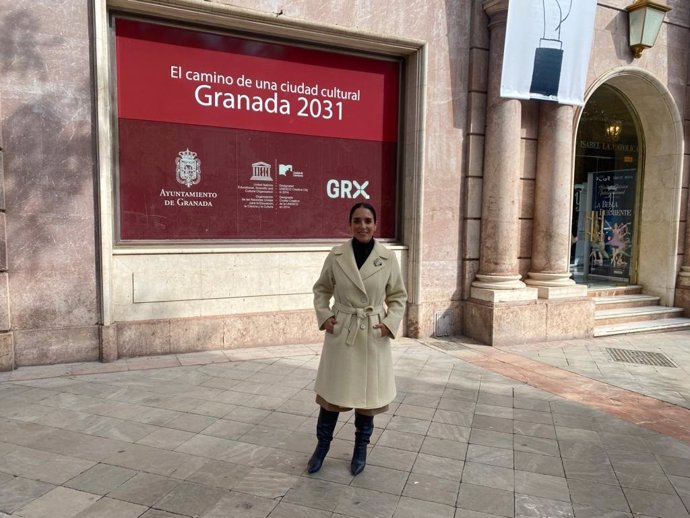 La concejal de Vox en el Ayuntamiento de Granada Paloma Gómez Enríquez.