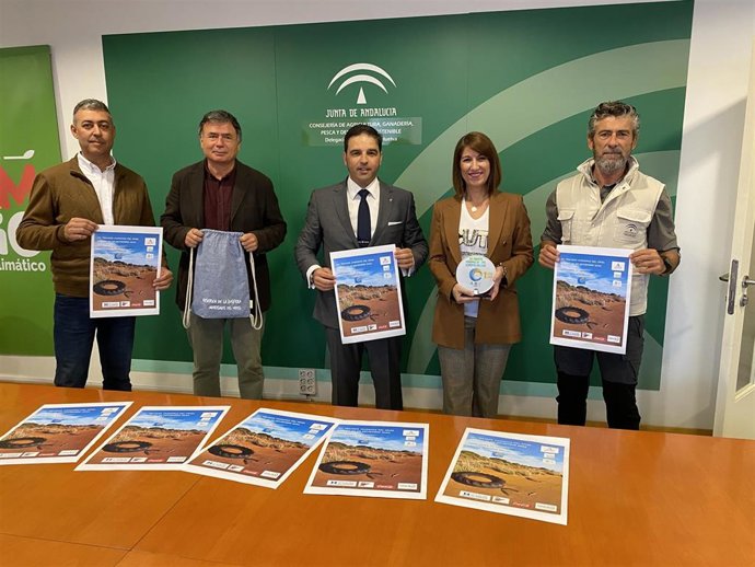 Presentación de la XIV Travesía Marismas del Odiel en Huelva.