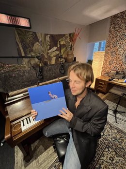 El cantautor Tom Odell muestra su nuevo álbum