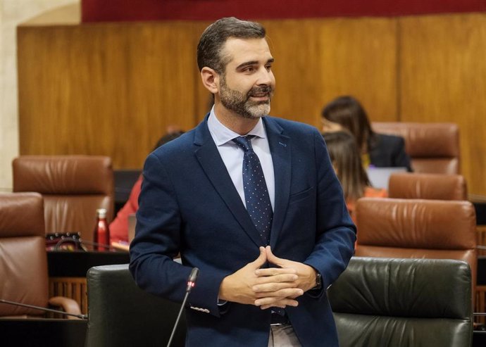 El consejero de Sostenibilidad, Medio Ambiente y Economía Azul, Ramón Fernández Pacheco