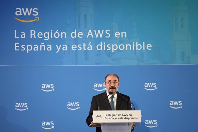 El presidente de Aragón, Javier Lambán, interviene durante el acto de inauguración del encuentro empresarial 'La innovación en la nube como oportunidad para España', en el Hotel InterContinental Madrid, a 24 de noviembre de 2022, en Madrid (España). El 