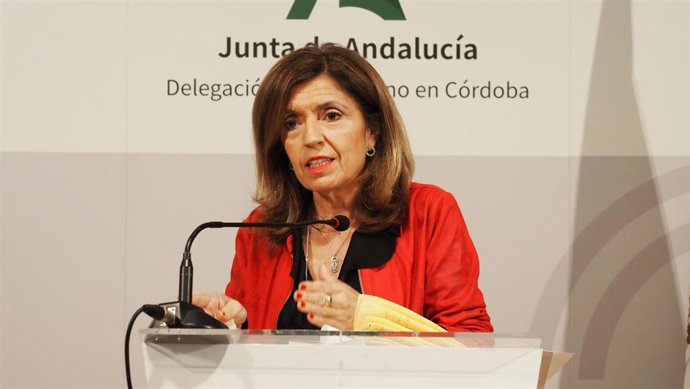 La delegada de Salud y Consumo de la Junta de Andalucía en Córdoba, María Jesús Botella.