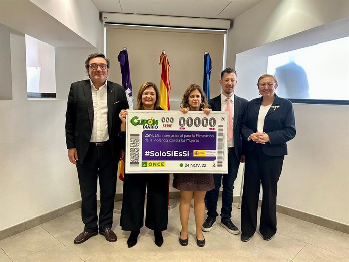 Presentación en Palma del cupón de la ONCE por el 25N