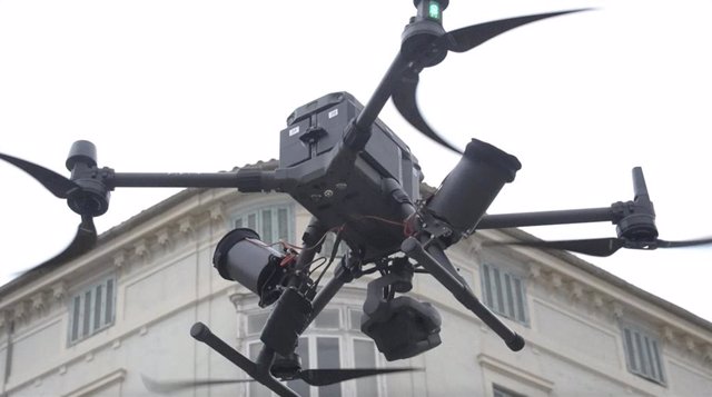 Un vuelo de dron ejecutado por Telefónica para la transmisión de vídeo de alta definición en una red privada 5G