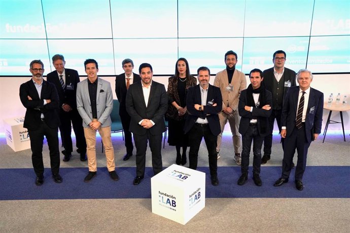 Sesión divulgativa sobre criptomonedas que ha organizado hoy, Fundación LAB Mediterráneo, proyecto impulsado por AVE, junto con la Fundación Premios Rei Jaume I y la Fundación Valenciana de Estudios Avanzados en ZEUS.