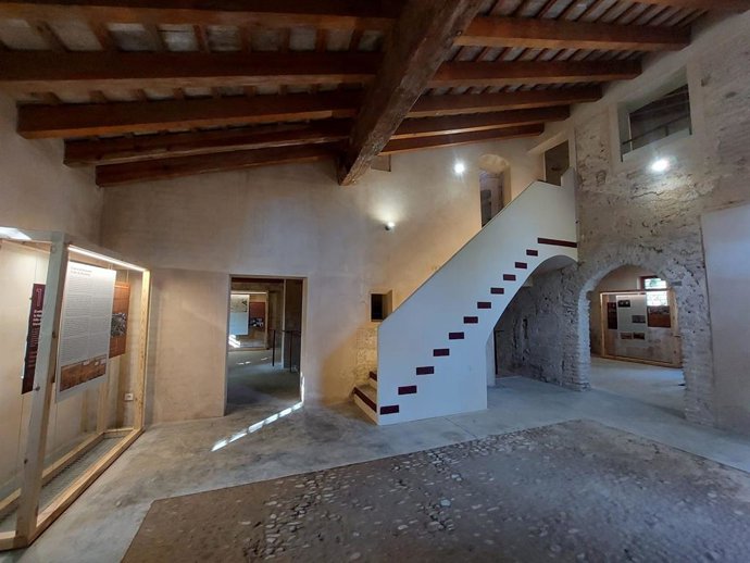 L'Alqueria de Félix inaugura una exposició per a donar a conéixer la seua histria i s'obri al públic