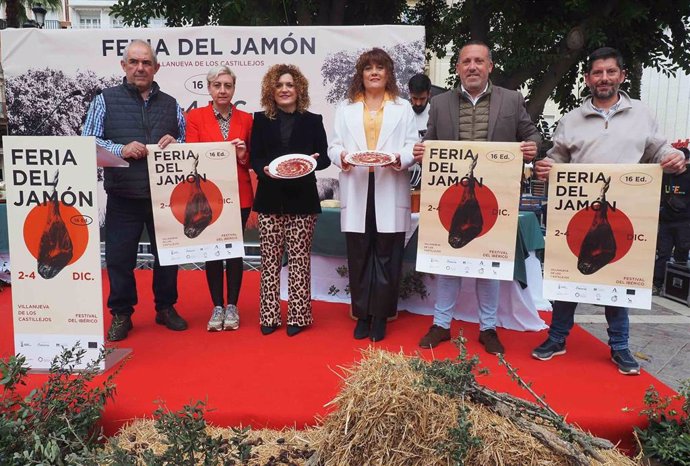 Presentación en Huelva de la Feria del Jamón de Villanueva de los Castillejos.