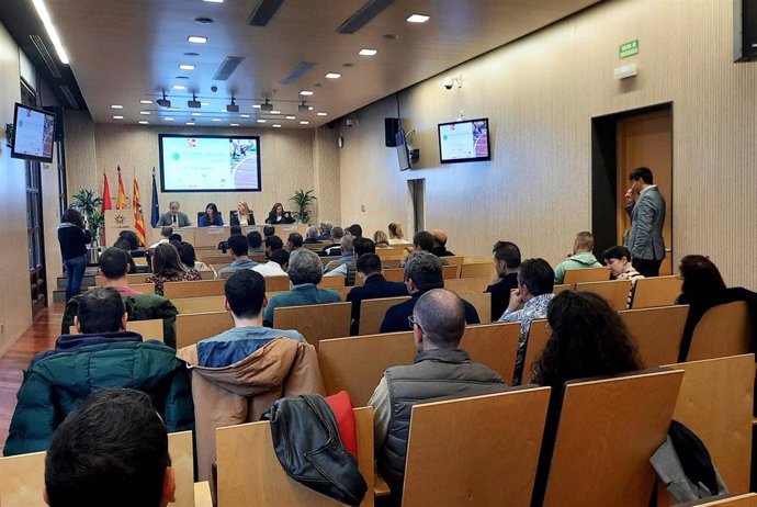 VII Symposium Aragonés de Gestión en el Deporte.