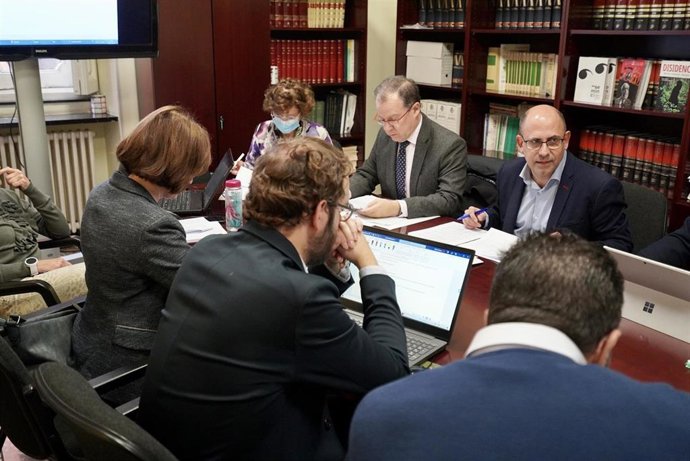 El concejal de Movilidad y Espacio Urbano, Luis Vélez, detalla el presupuesto de su área para 2023.