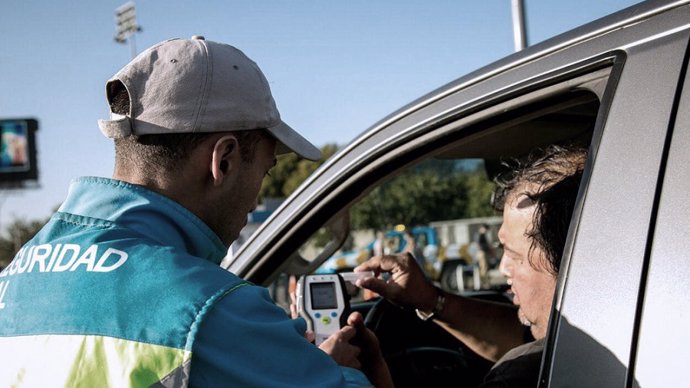 La Policía de Argentina hace un control de alcoholemia