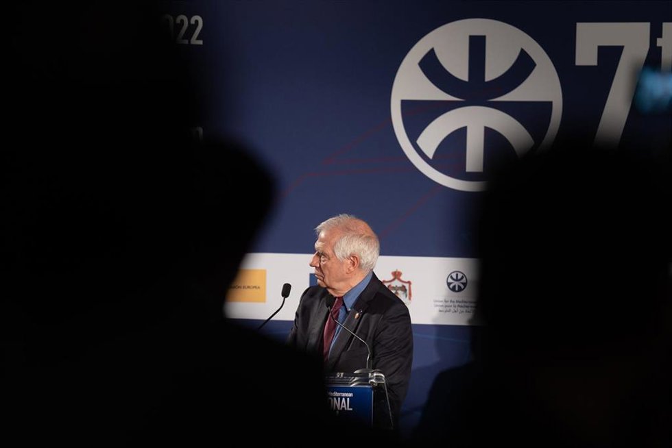 El Alto Representante de la UE Josep Borrell, interviene durante el VII Foro regional de la Unión por el Mediterráneo (UpM), a 24 de noviembre de 2022, en Barcelona, Catalunya (España).