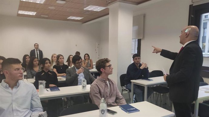 Máster en Comunicación.