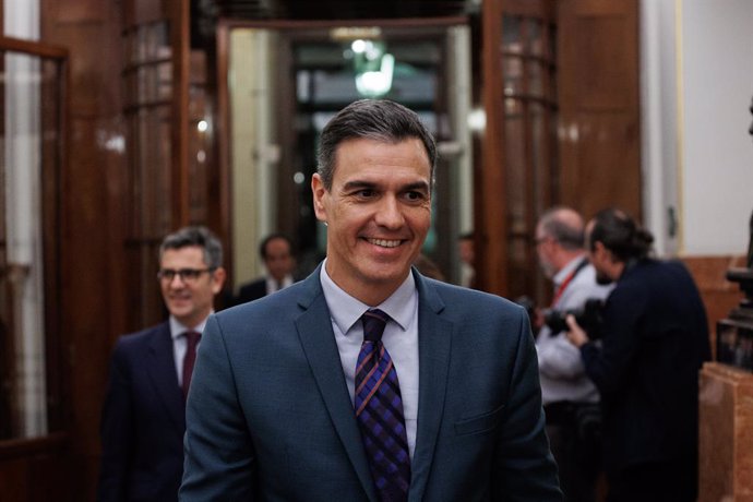 El presidente del Gobierno, Pedro Sánchez, en una sesión plenaria en el Congreso de los Diputados, a 24 de noviembre de 2022, en Madrid (España). Los Presupuestos Generales del Estado (PGE) para 2023 llegaron al Pleno del Congreso de los Diputados el lu