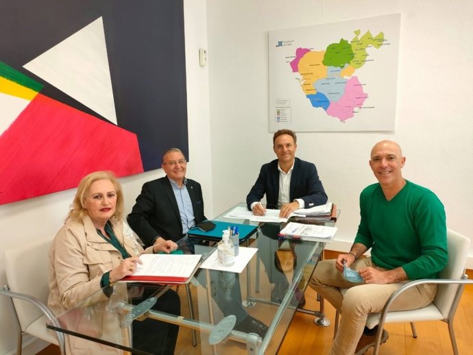 Archivo - Encuentro entre la Diputación de Cádiz y Fegadi. ARCHIVO