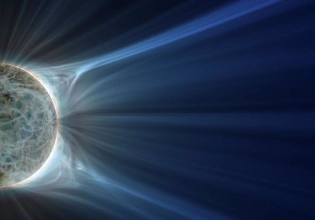 La atmósfera del Sol: simulación por computadora de la arquitectura del campo magnético en la corona central el 17 de agosto de 2018.