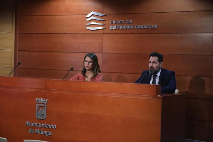 Susana Carillo y Francisco Pomares informan de los asuntos tratados en junta de gobierno local