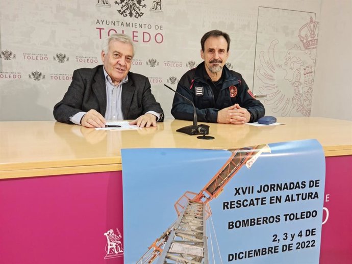 El concejal de Seguridad Ciudadana, Juan José Pérez del Pino, y el suboficial de bomberos, Jesús Álvarez Díaz-Guerra.